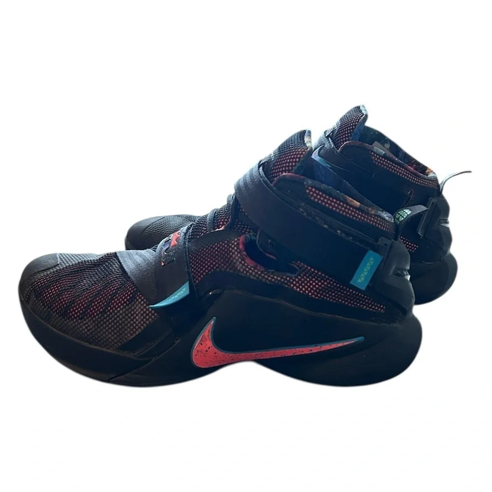 Nike LeBron Soldier 9 Shoes